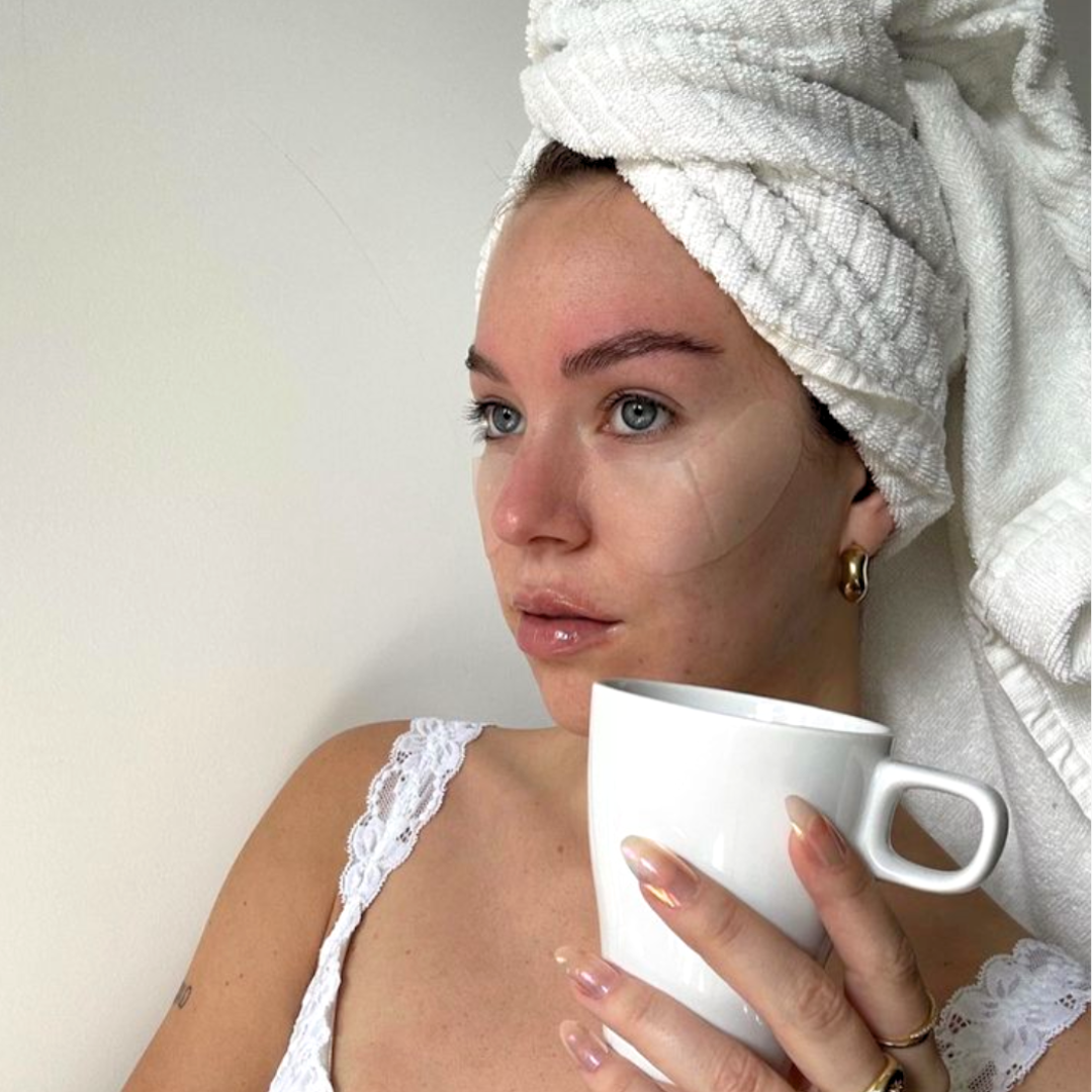 Hyaluronic Tea Under Eye Mask